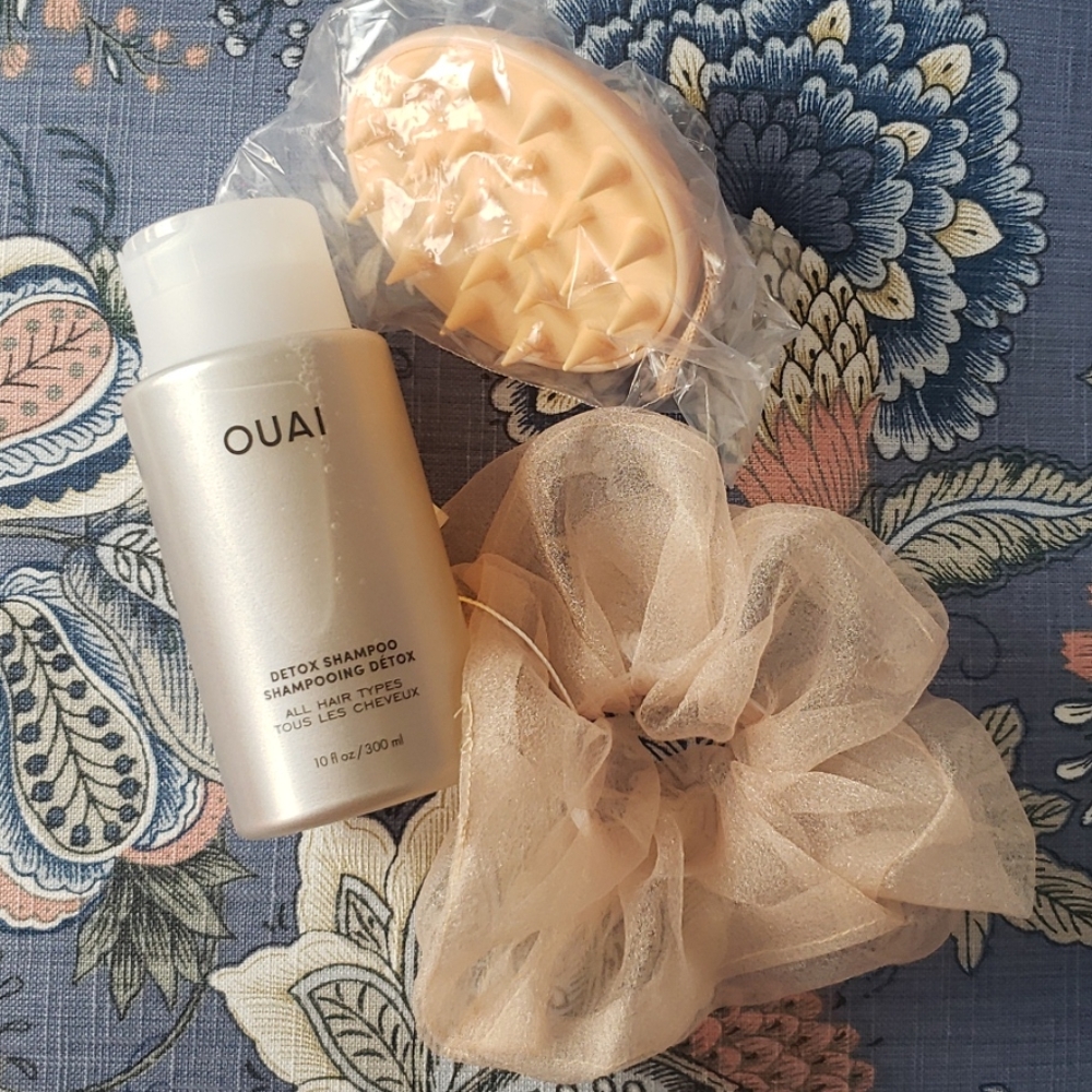 • pretty champagne hair care bundle •